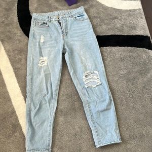 Light Wash Ripped Jeans